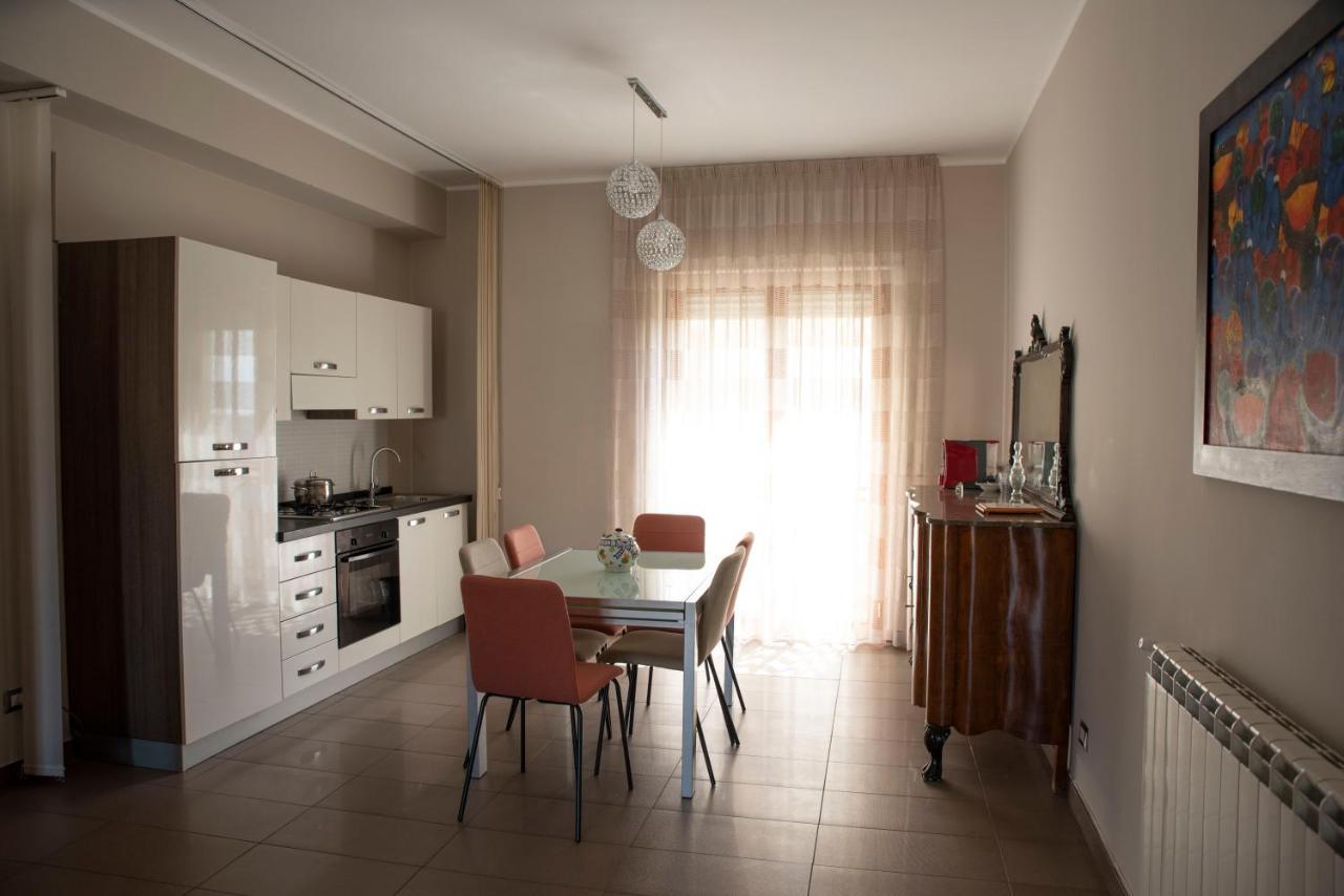 Come A Casa Panoramico E Centralissimo Daire Canicattì Dış mekan fotoğraf